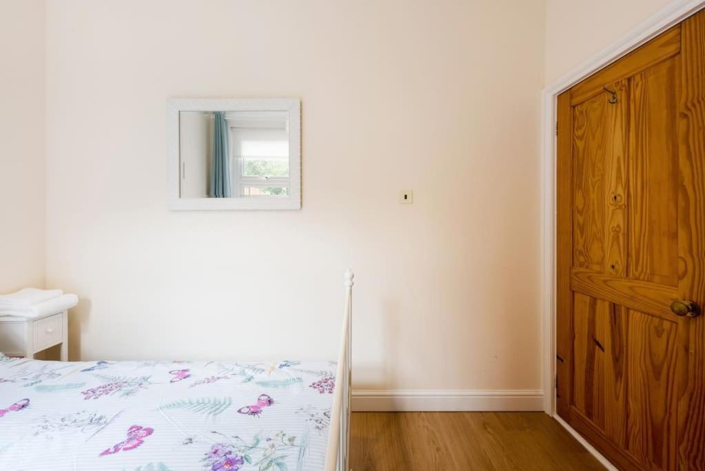 Bikki Apartments - 2 Bedroom Harrow Exterior foto